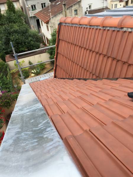 entreprise Couvreur Pose de Toiture en Tuiles à Montrouge 