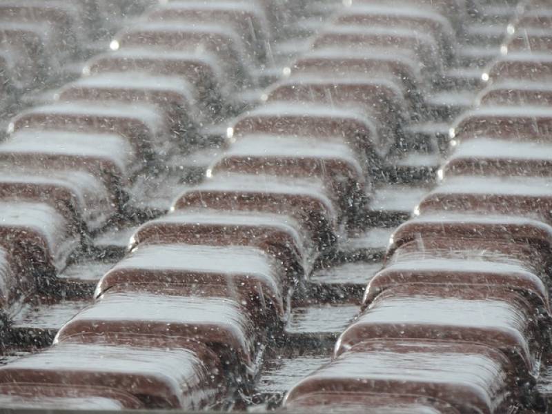 L'Atelier des Compagnons à Clamart : des experts de la réparation de fuites de toiture et Velux dans votre quartier